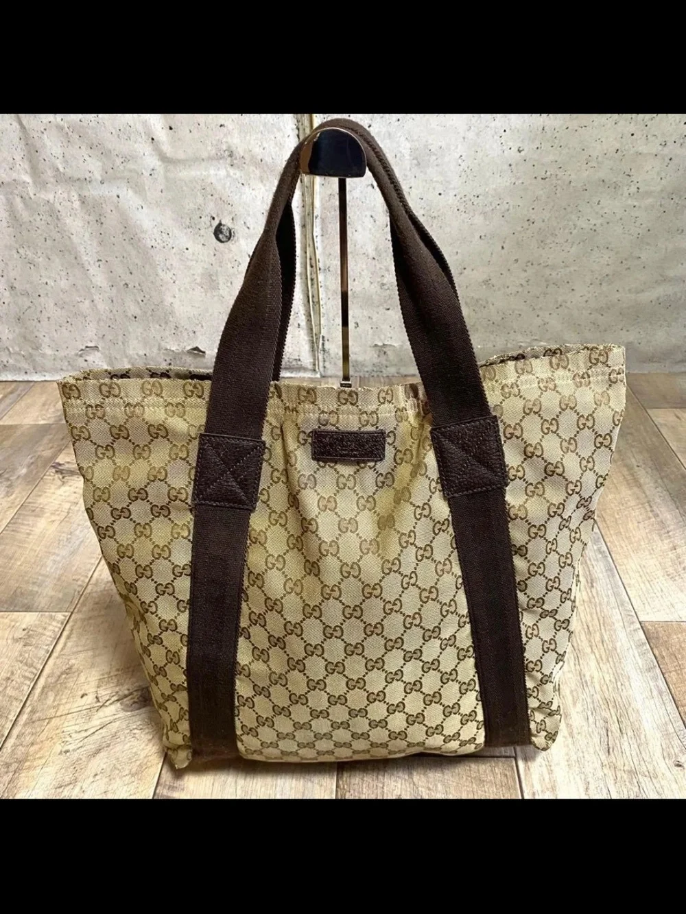 Gucci Beige GG Supreme Canvas Tote with Brown Straps